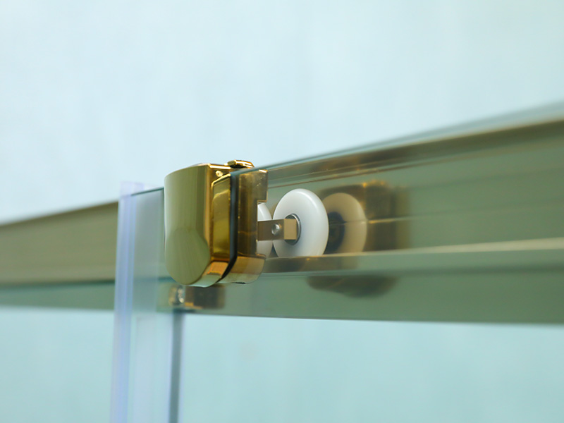 正方形のスライド式シャワーエンクロージャ、印刷付き透明強化ガラス、ゴールドアルミニウムプロファイル、二重穴ハンドル、トレイ付き 正方形のスライド式シャワーエンクロージャ、印刷付き透明強化ガラス、ゴールドアルミニウムプロファイル、二重穴ハンドル、トレイ付き