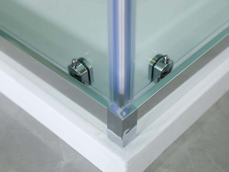 正方形のスライド式シャワーエンクロージャ、印刷付き透明強化ガラス、白いアルミニウムプロファイル、二重穴ハンドル、トレイ付き 正方形のスライド式シャワーエンクロージャ、印刷付き透明強化ガラス、白いアルミニウムプロファイル、二重穴ハンドル、トレイ付き