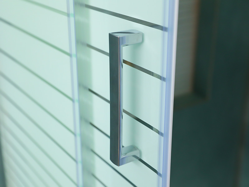 正方形のスライド式シャワーエンクロージャ、印刷付き透明強化ガラス、白いアルミニウムプロファイル、二重穴ハンドル、トレイ付き 正方形のスライド式シャワーエンクロージャ、印刷付き透明強化ガラス、白いアルミニウムプロファイル、二重穴ハンドル、トレイ付き