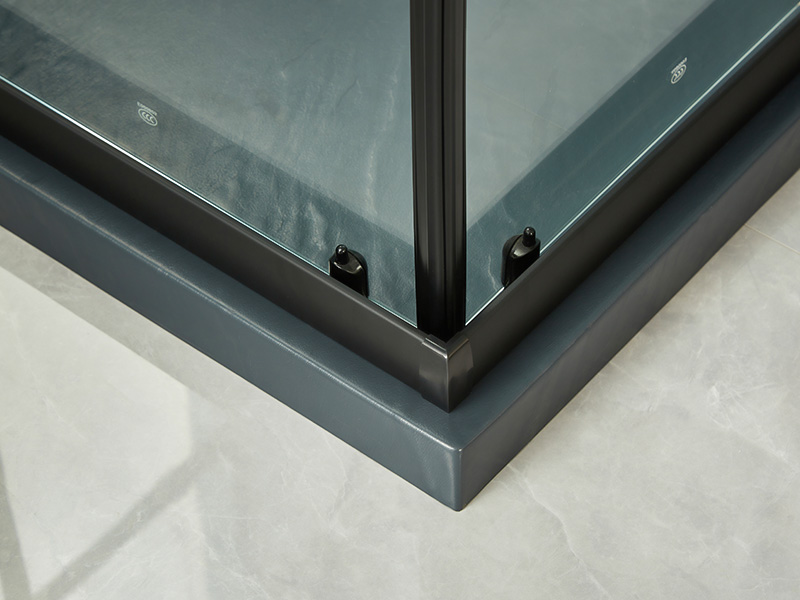 SQ スライド式シャワーエンクロージャ、透明強化ガラス、ブラックアルミニウムプロファイル、二重穴ハンドル、トレイ付き SQ スライド式シャワーエンクロージャ、透明強化ガラス、ブラックアルミニウムプロファイル、二重穴ハンドル、トレイ付き