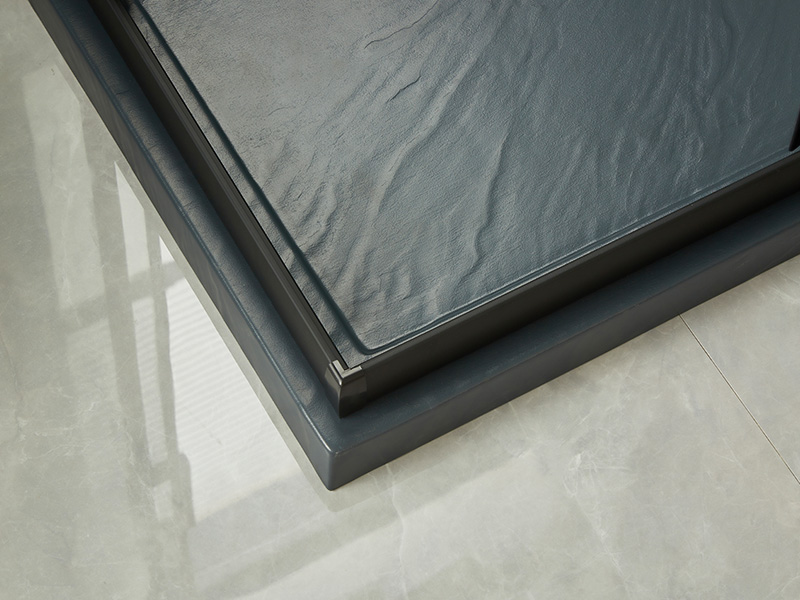 SQ スライド式シャワーエンクロージャ、透明強化ガラス、ブラックアルミニウムプロファイル、二重穴ハンドル、トレイ付き SQ スライド式シャワーエンクロージャ、透明強化ガラス、ブラックアルミニウムプロファイル、二重穴ハンドル、トレイ付き