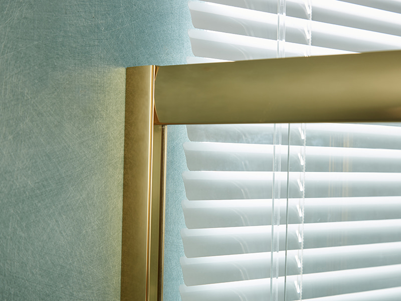 SE スライド式シャワーエンクロージャ、透明強化ガラス、ゴールドアルミニウムプロファイル、二重穴ハンドル、トレイなし SE スライド式シャワーエンクロージャ、透明強化ガラス、ゴールドアルミニウムプロファイル、二重穴ハンドル、トレイなし